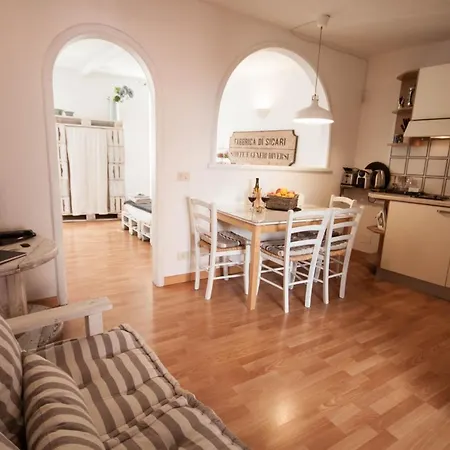 Centro By Lovecomo Tatil Evi Menaggio